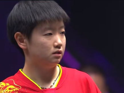 孙颖莎眼眶含泪，赛场情感瞬间引发热议